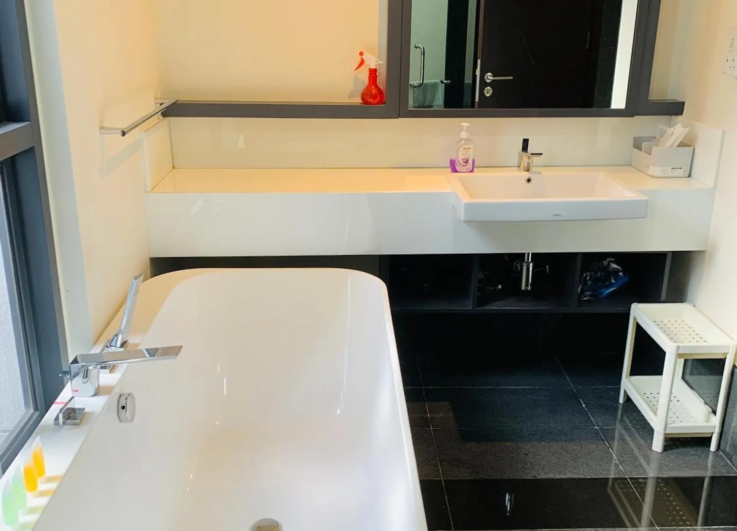 The Mews Suites Klcc By Luna Kuala Lumpur Apartamento
